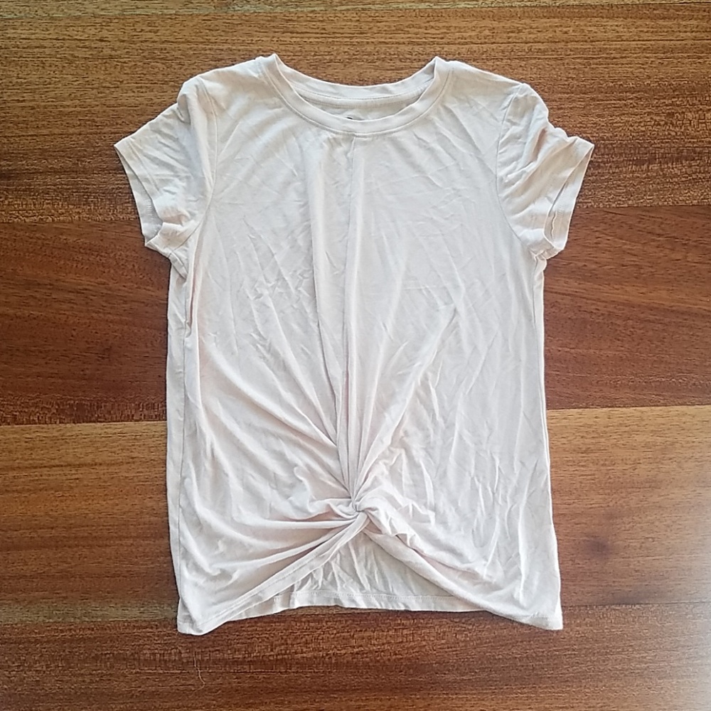 Knotted girls shirt